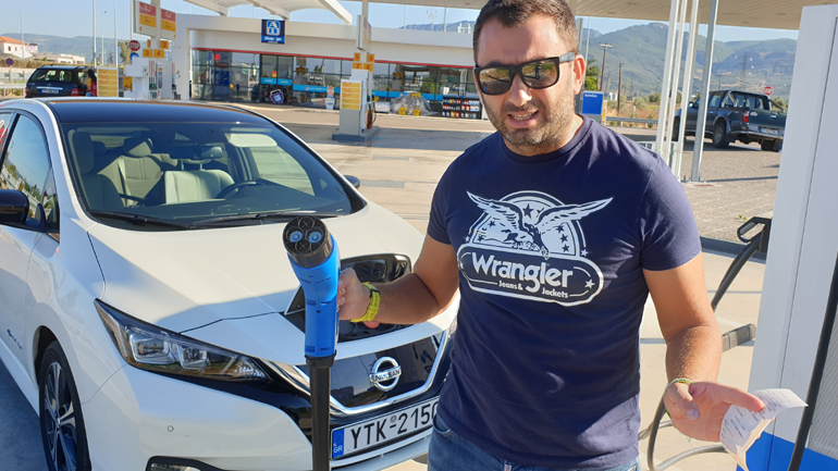 Πόσο κοστίζει η φόρτιση ηλεκτρικών αυτοκινήτων σε πρατήριο;